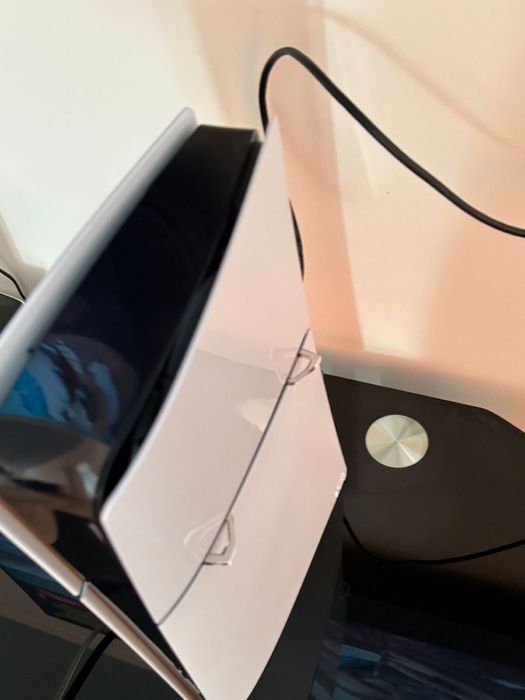 Продам PS5 Slim 1 tb