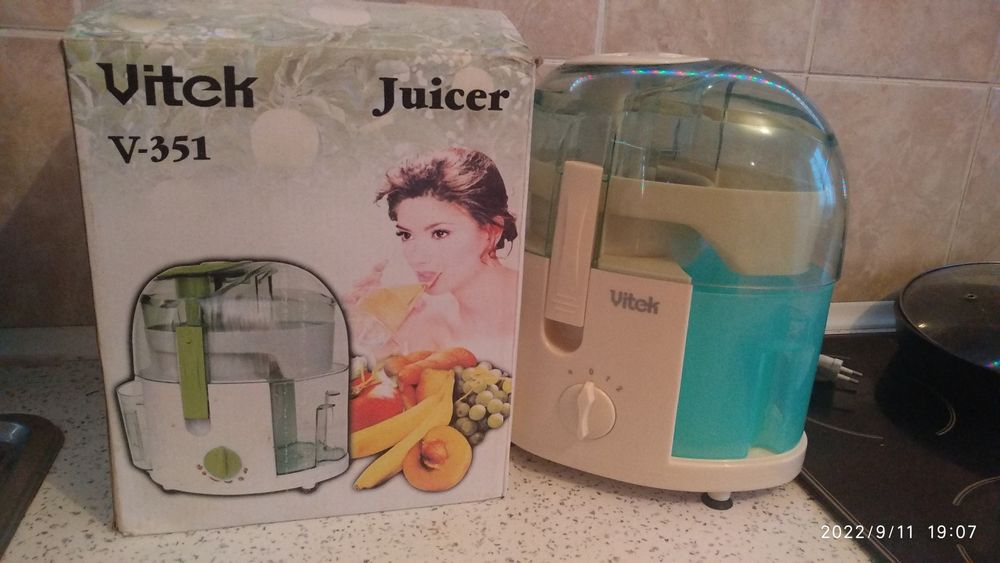 Продам соковыжималку.
