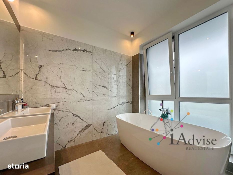 Apartament Premium cu 3 Camere – Vedere Panoramică către munți și oraș
