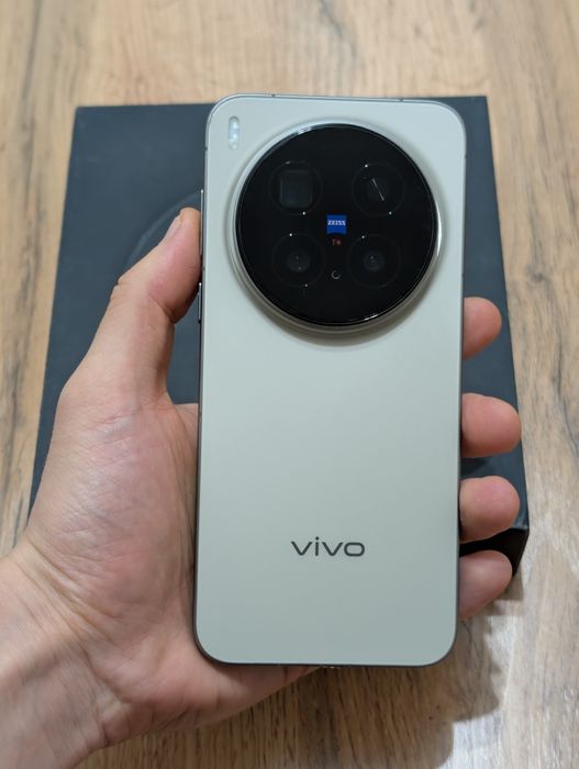 Vivo X300 Pro 512 gb Ram 16 EAC