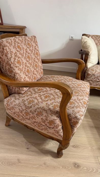 Set canapea și 2 fotolii, lemn masiv – stare excelentă