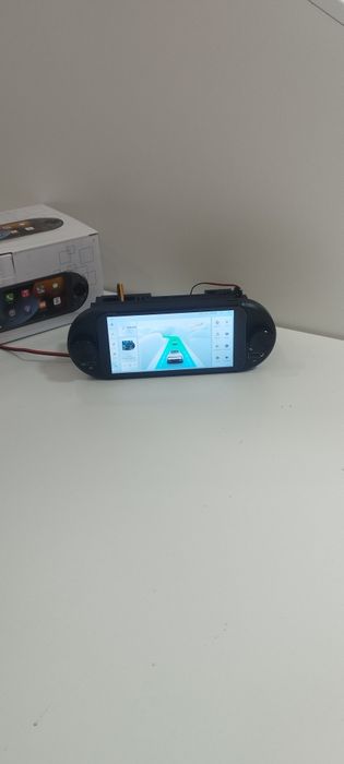 Монитор универсал 1 din xamma moshinaga tushadi uzini joyiga yangi