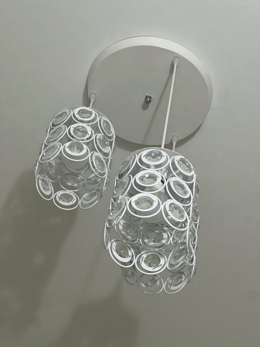 Продам люстры