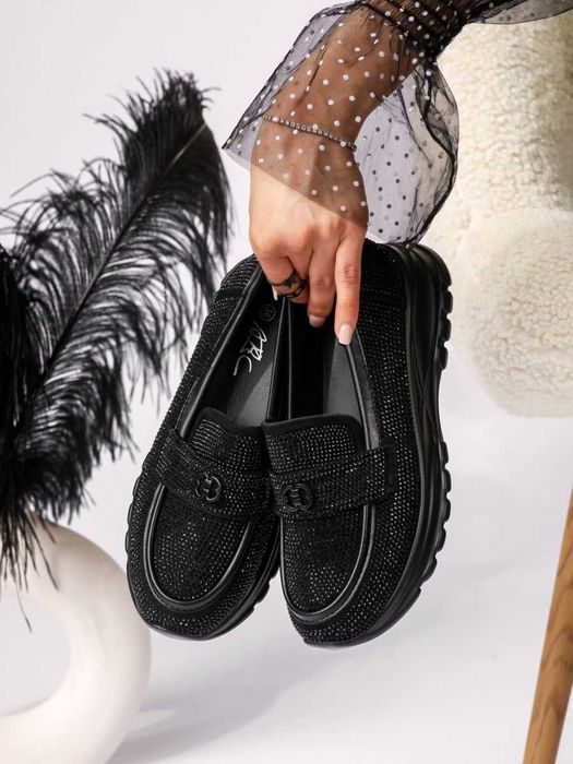 Всекидневни дамски обувки мокасини - черни от обърната еко кожa