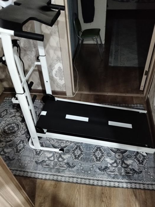 Продам беговую дорожку