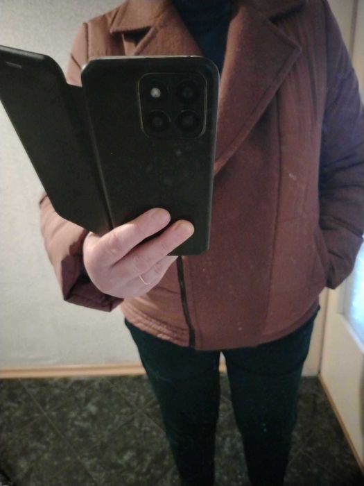 Яке в цвят визон