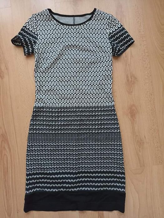 Рокля юнона,рокля с бродирани шевици ,с 3Д цветя,шифон и мн.др