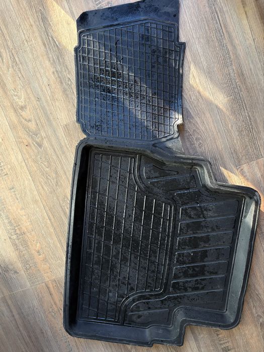 Полики на седан универальные