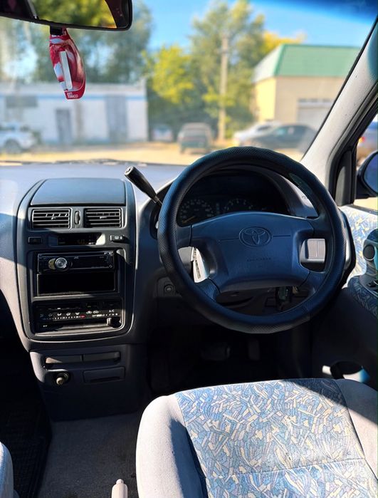 В продаже Toyota Ипсум