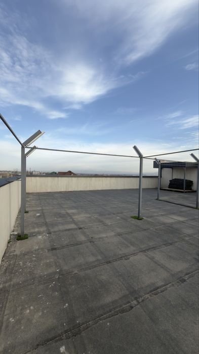 Сдается плошадь на крыше 5 этаж