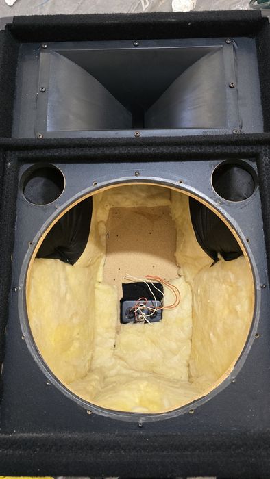 Incinte/cutii boxe Yamaha S115V fără difuzoare