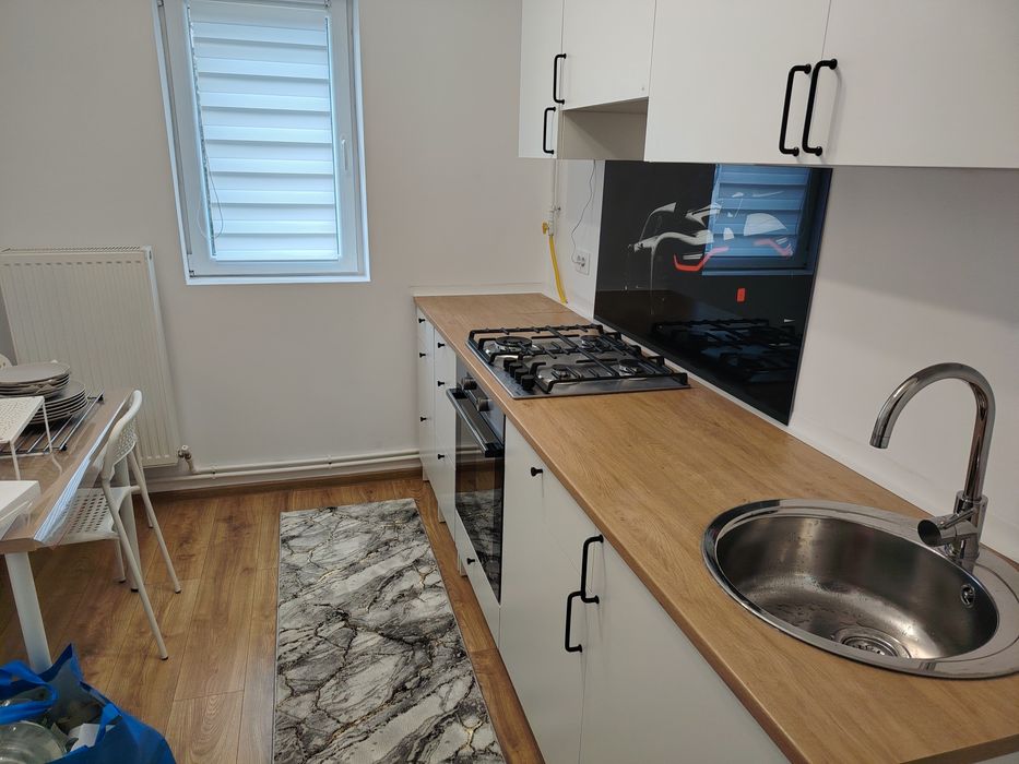 Închiriez apartament doua camere