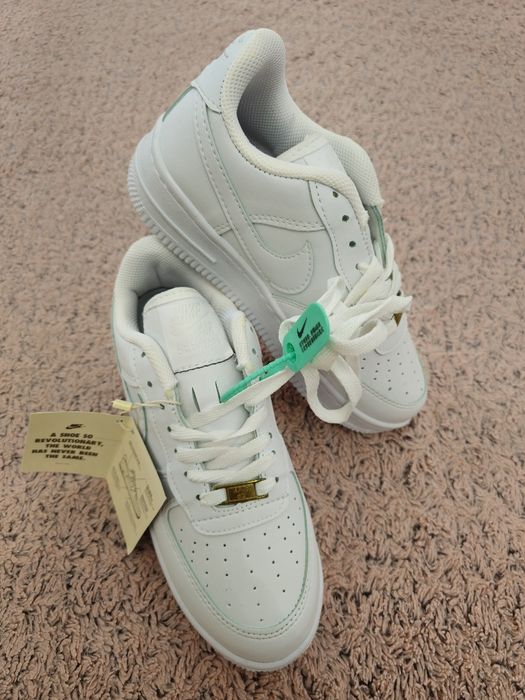 Adidasi dama Nike, nr 38