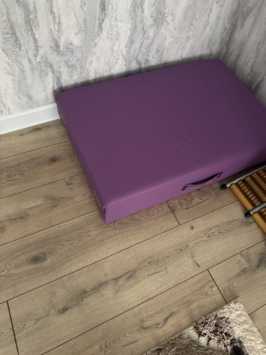 Продается кушетка