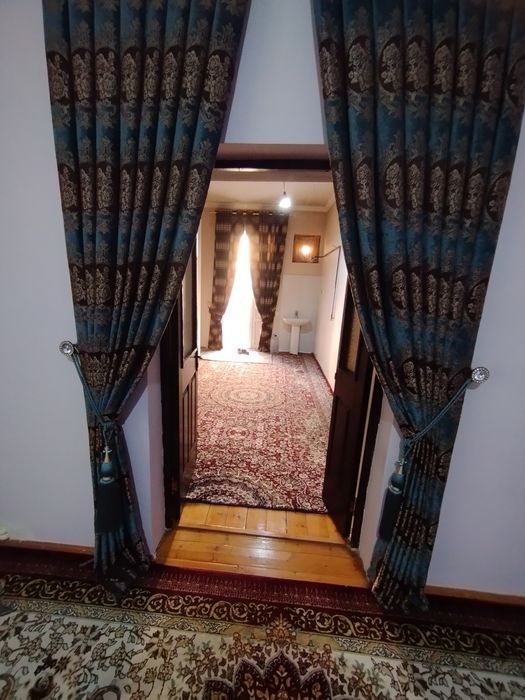 Катеж сотилади 6-сотикли булгур афросиё олдида пул кераклиги учун сотя