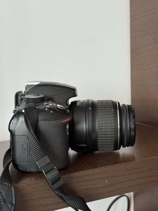 Nikon DSLR D3200 cu obiectic 18-55
