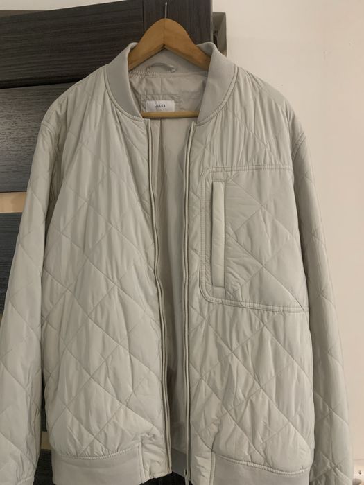 Geaca primavara marimea L 50 ron bucata