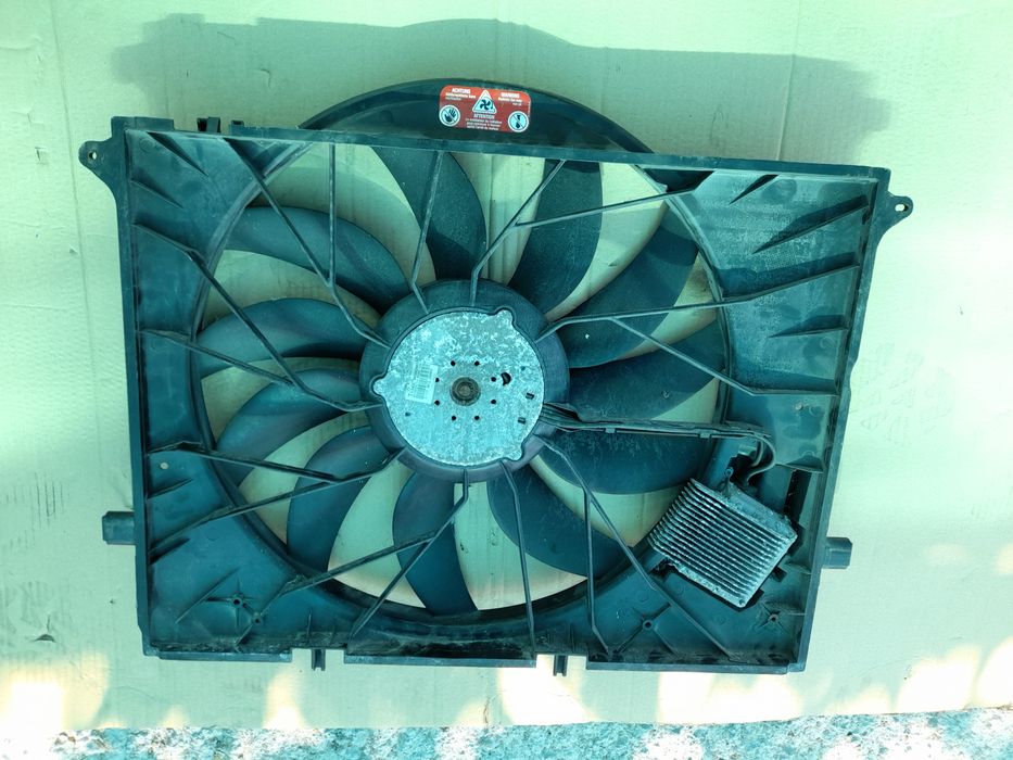 Ел вентилатор мерцедес S-Class W220 Mercedes S-Class W220