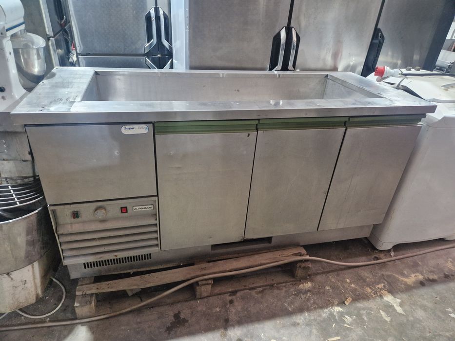 Mașina gheata inox 40-60 .kg pe zi, stare buna, verificata