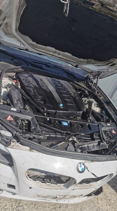 Vand / dezmembrez Bmw avariat f10 525D /motor 3l /204cp / motor / cuti