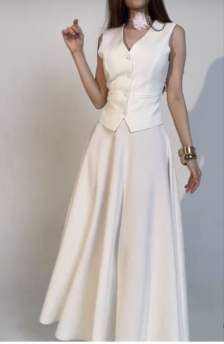 Продам   двоики  нарядные