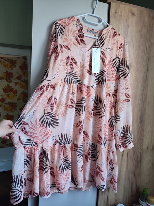 Rochie Anna Field Noua,piersica cu imprimeu floral/frunze M