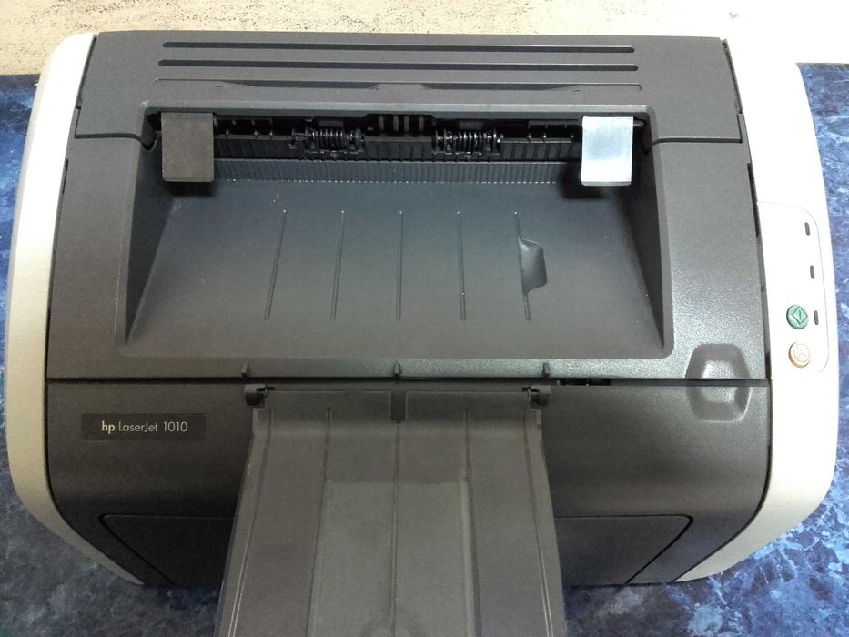 Отличен!!! Лазерен принтер HP LaserJet 1010