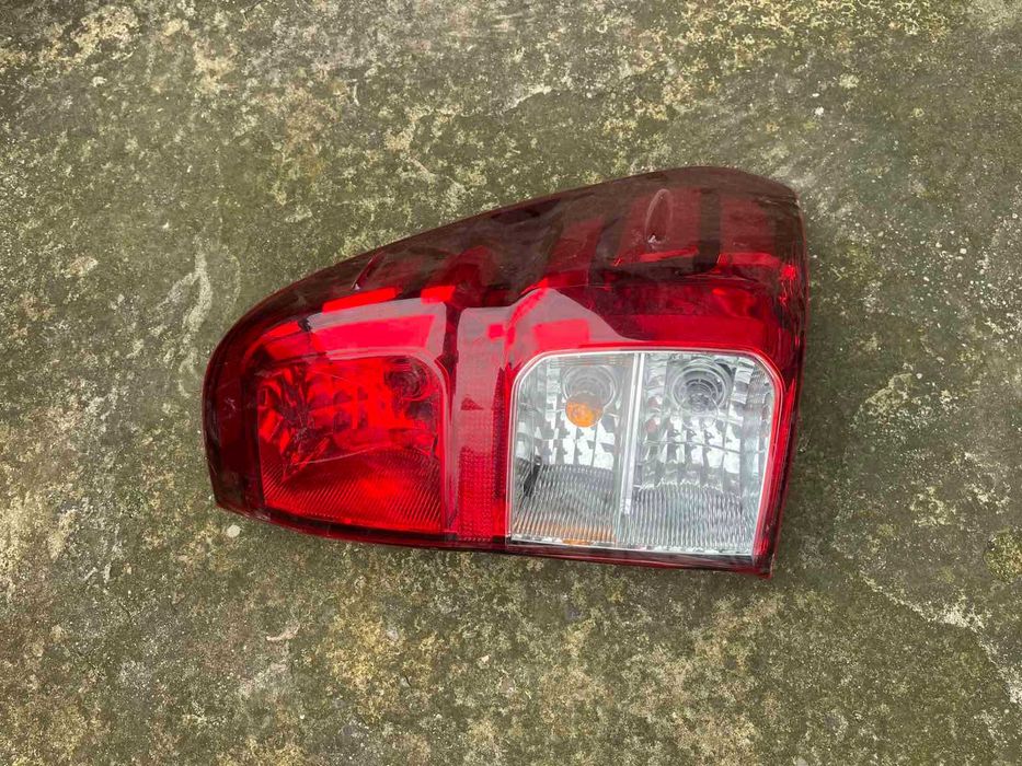 Стоп десен Toyota Hilux - оригнален