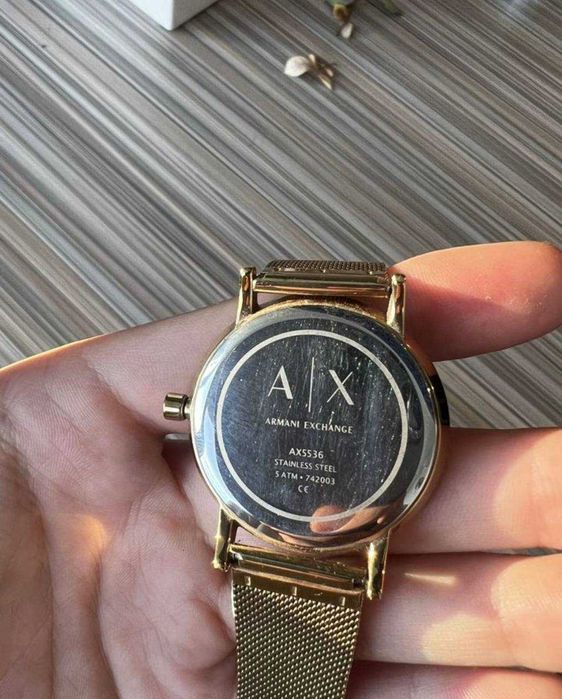 Часы механические женские