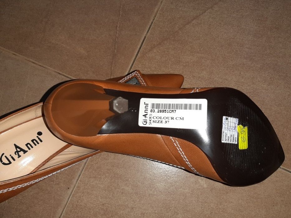 Обувки ЕСТЕСТВЕНА Кожа “GiAnni”Италия!Метална плочка Декорация!НОВИ!37
