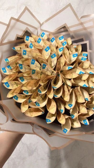 Сладкий букет из конфет