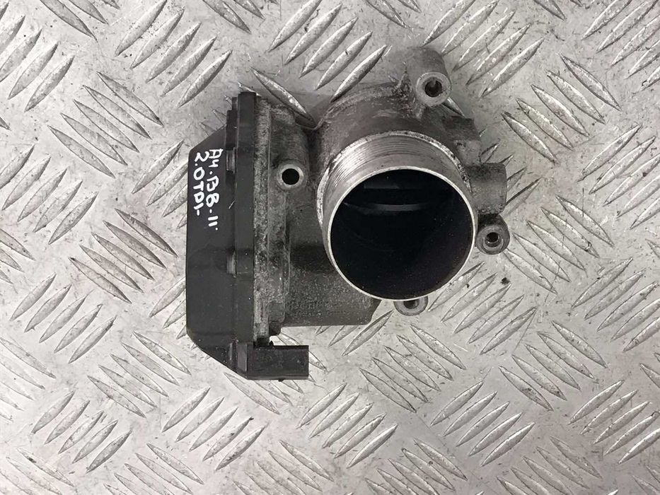 Дроселова клапа Audi A4 2.0TDI 2011г.