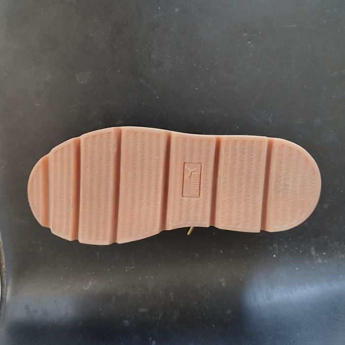 НАМАЛЕНИ 100 ЛВ Маратонки Сникърси PUMA оригинални 37,5-38