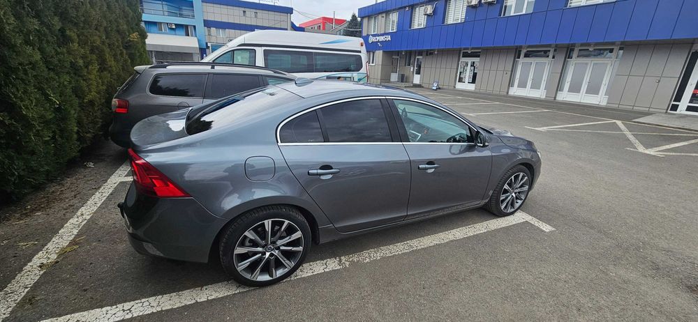 Volvo s60 2016 automat 2.0 d2