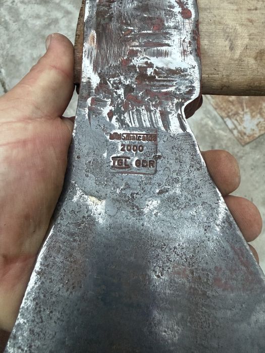 Немски топори брадви