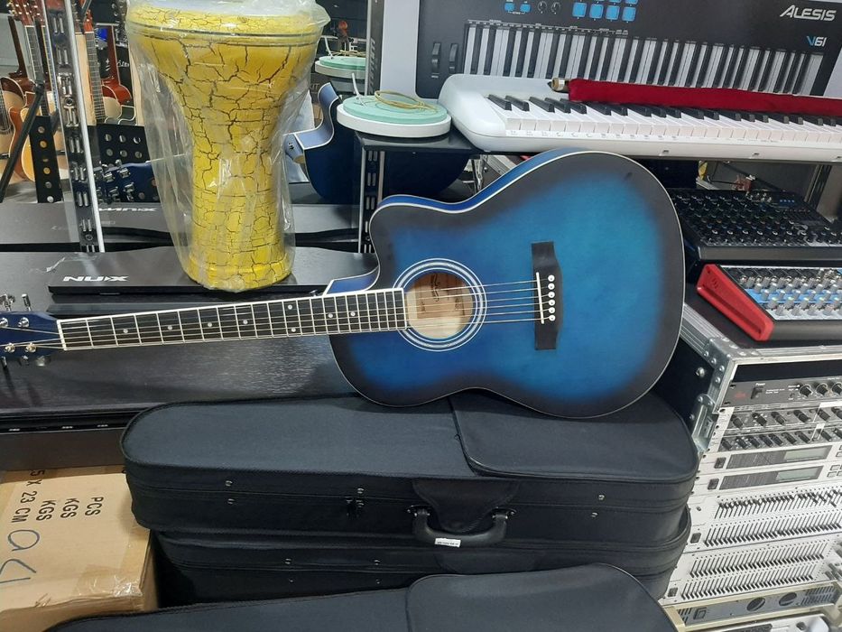 Guitar yengi Caravan firmasi