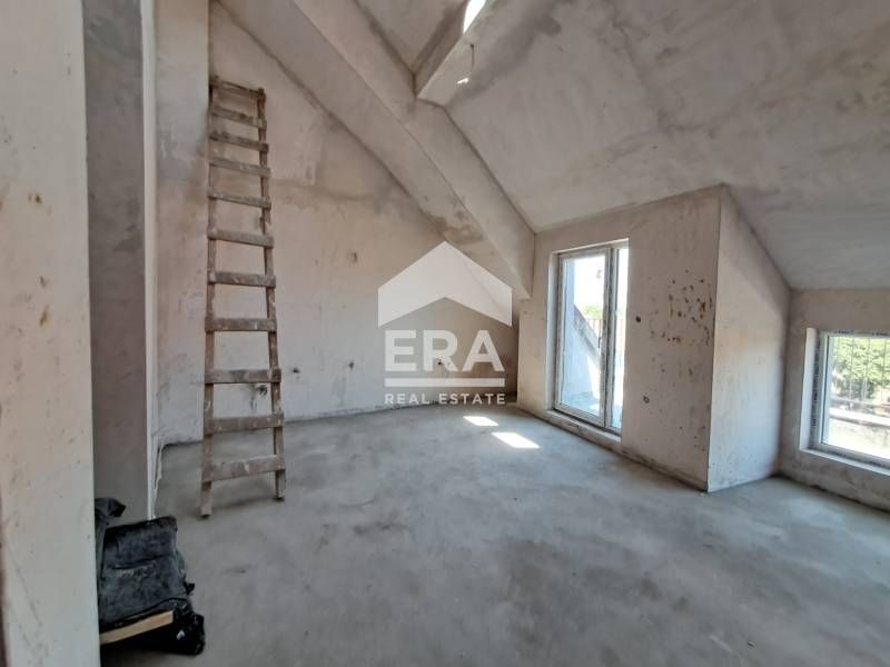 Продава се Тристаен апартамент в Варна, Погреби - 123 кв.м за 1708 €/кв.м - Снимка #2