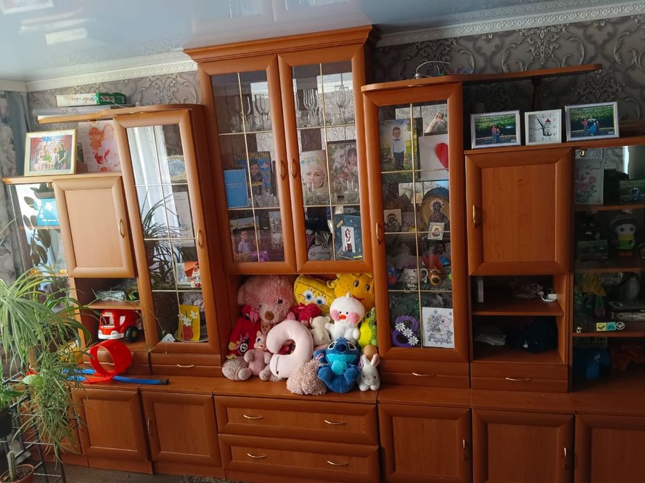 Продается стенка в отличном состоянии