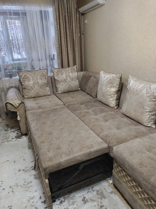 Продам угловой диван в отличном состоянии