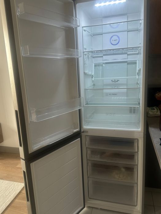 Холодильник в отличном состояний