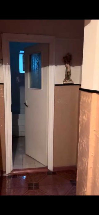 Vand apartament doua camere