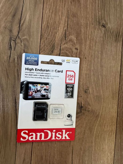 Hikvision DS-2CD2387G2P-LSU/SL(4mm) + MicroSDXC SanDisk High Endurance 256GB