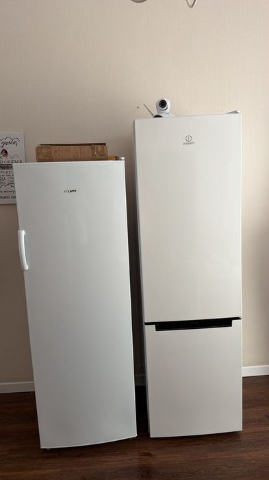 Холодильник Indesit