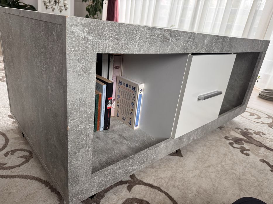 Măsuța pentru cafea