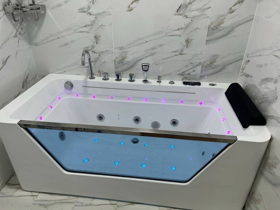 Гидромассажная Ванна для врозлих и детей