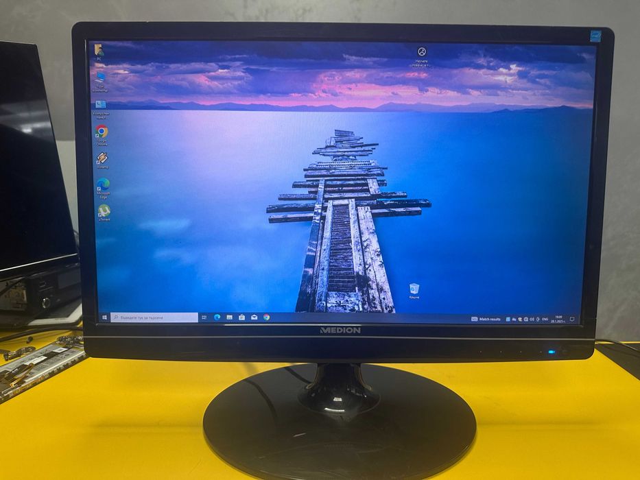 Монитор Medion Akoya P54060 (MD 20260)