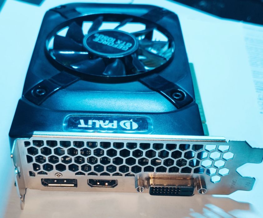 Видеокарта GTX 1050 Ti