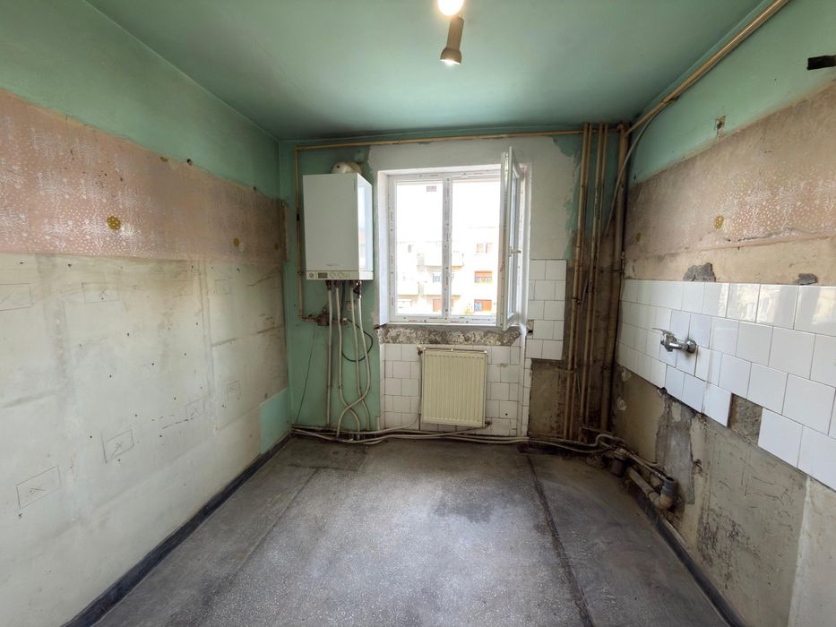 Vând apartament cu 2camere pe strada Păulești