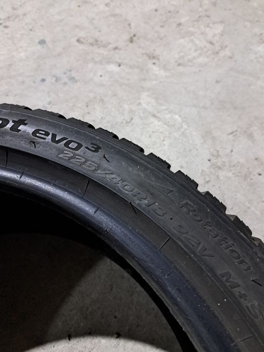 2 anvelope iarnă 225 40 r18 Hankook