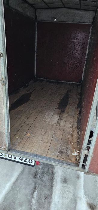 Remorcă de vânzare